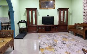 Homestay Pantai Batu Hitam